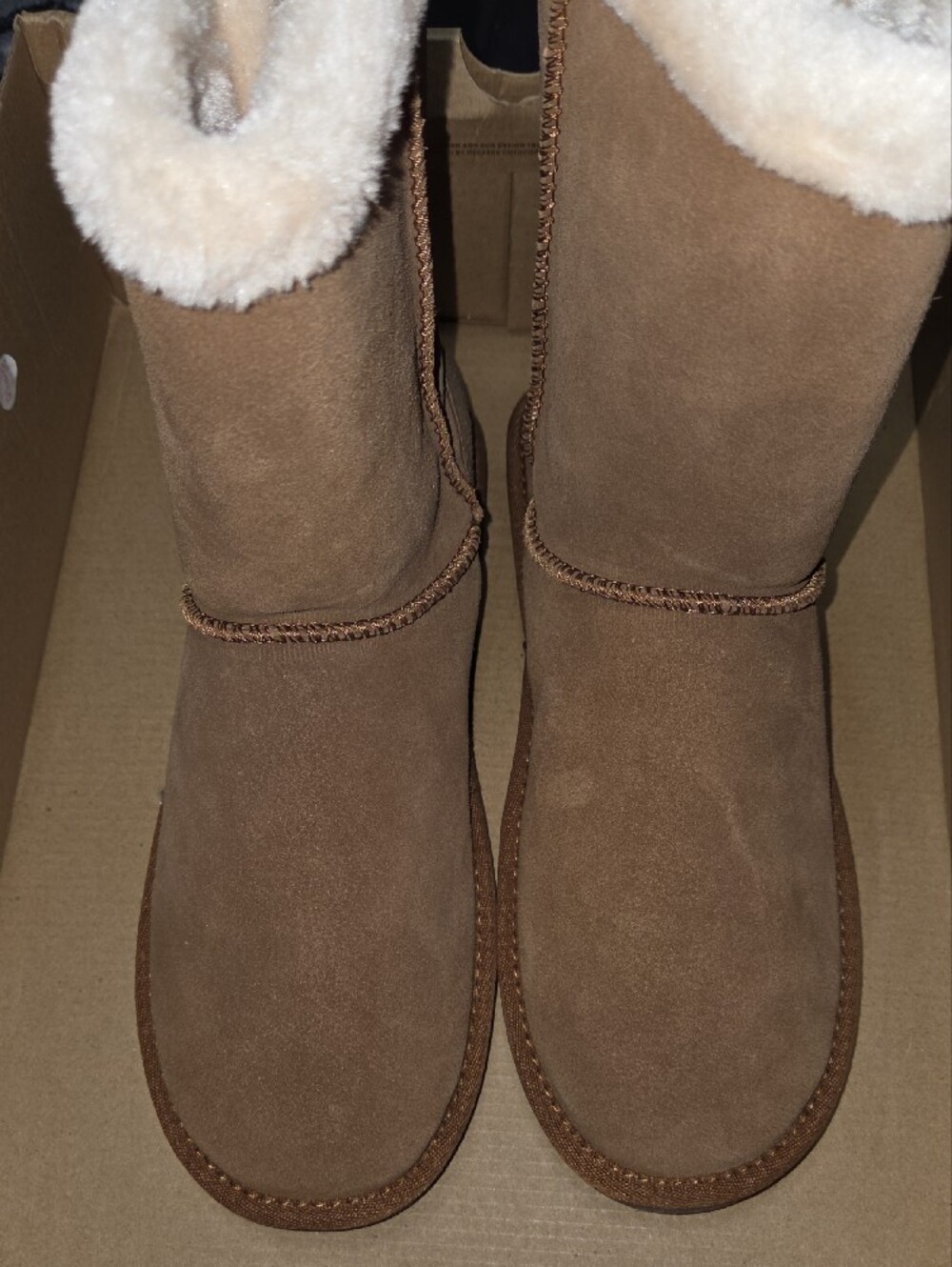 Ugg Tan Boots - Picture 6 of 8